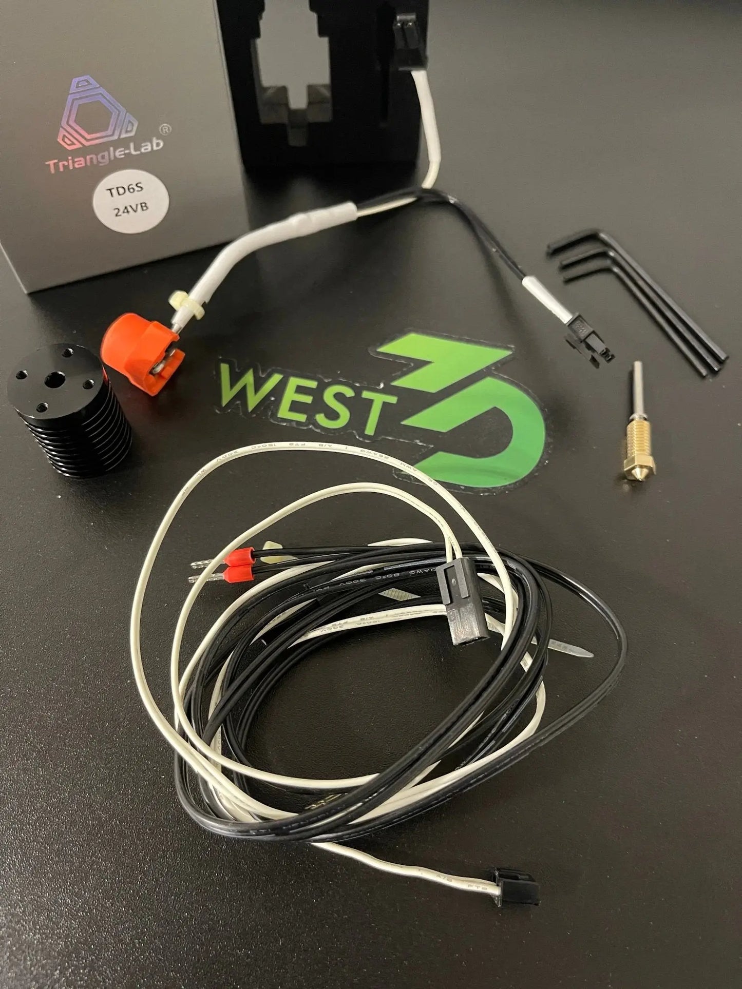 TD6S 24VB 24V Hot End Kit - TUN Unity Nozzle Hot End with Ceramic Core 104-NT      3DPrintiverse.com